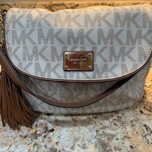 Michael Kors Legacy logo Bedford tassel shoulder bag with front zipper flap